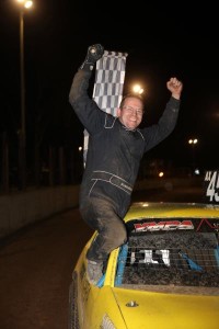 Full moon at racing
