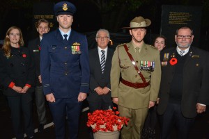 Thousands rise early for Anzac tribute