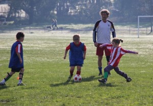 Mini-Roos on their toes