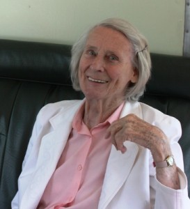Pioneering editor passes