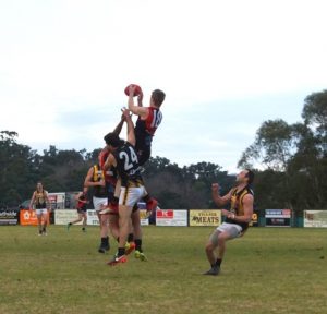 Four points separate ladder leaders