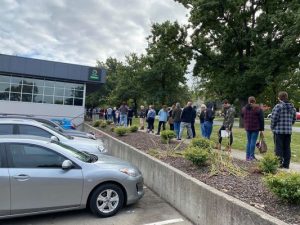 Centrelink overwhelmed after job losses