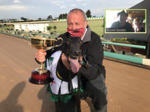 Dr Tucker streaks away in Great Chase