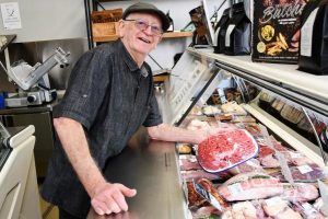 Healesville butcher to hang up the apron