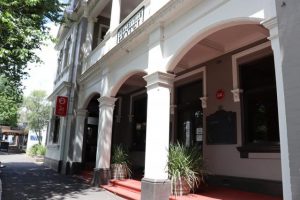 Hospitality businesses struggling with staff shortages