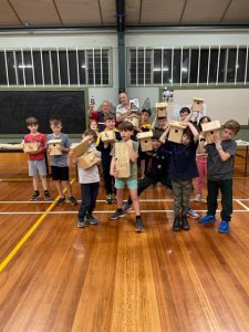 Men’s Shed join the cubs for environment badge
