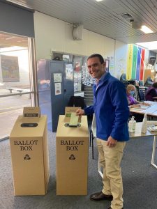Aaron Violi replaces Tony Smith as MP for Casey