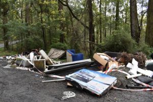 Rubbish cleared in Hoddles Creek