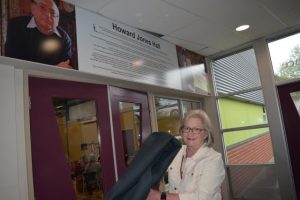Healesville Primary honours late principal in hall renaming