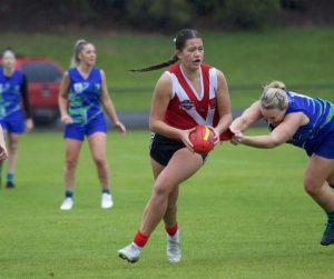 Healesville struggle in slippery conditons