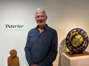 Experience the beauty of small sculptures