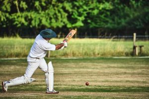 Hamer and Handasyde lead run chase