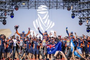 Sanders dominates the Dakar