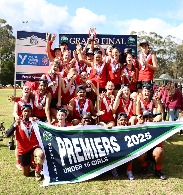 Healesville U15 Girls defeats Mount Evelyn, the season rival, to be on top